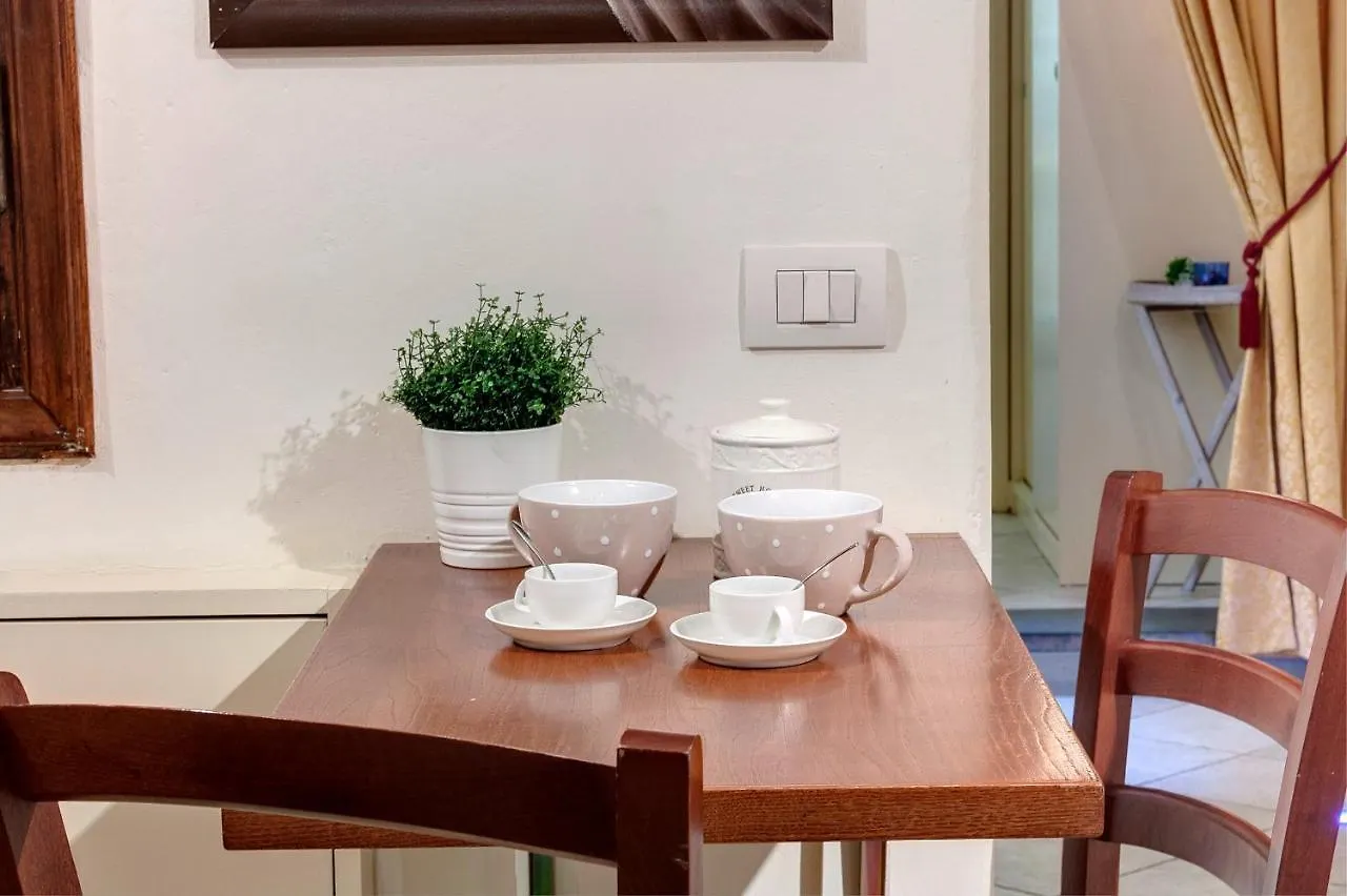 Brigitte Apartment By Mamo Florence